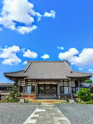 長泉寺の本殿・本堂