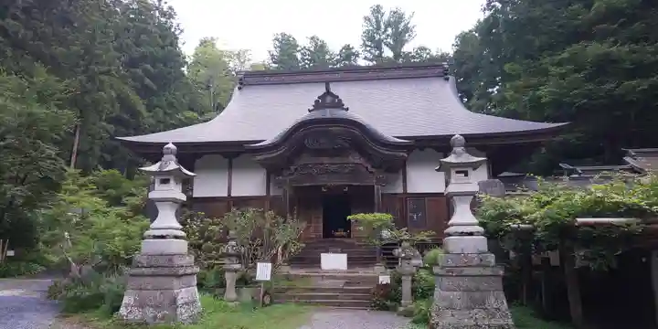 乾徳寺の本殿・本堂
