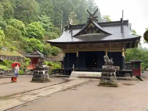 妙義神社の本殿・本堂