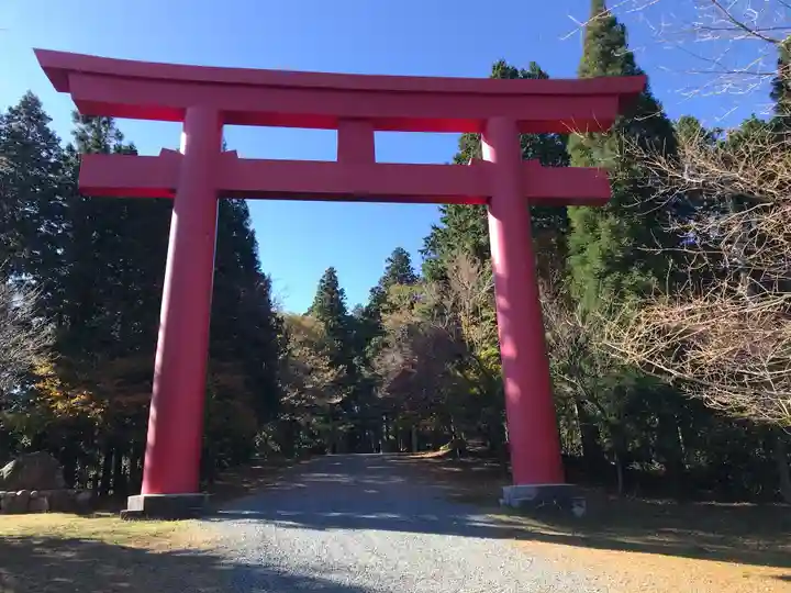 砥鹿神社(奥宮)の鳥居