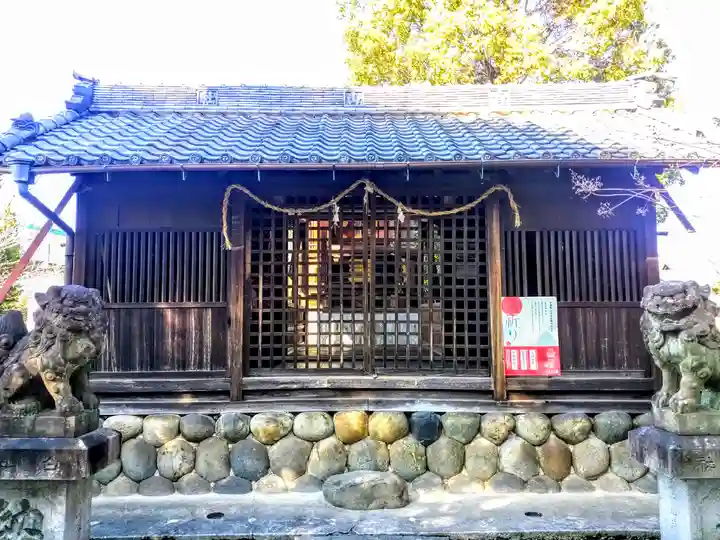 白山社の本殿・本堂