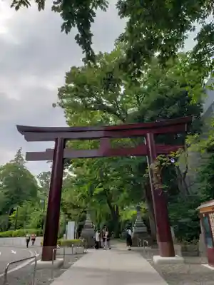 東郷神社の鳥居