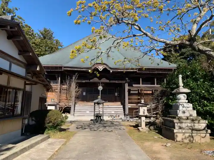 光明寺の本殿・本堂
