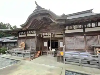 諏訪神社の本殿・本堂