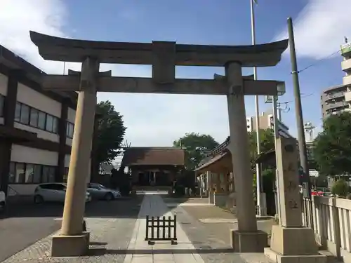 鶴見神社の鳥居