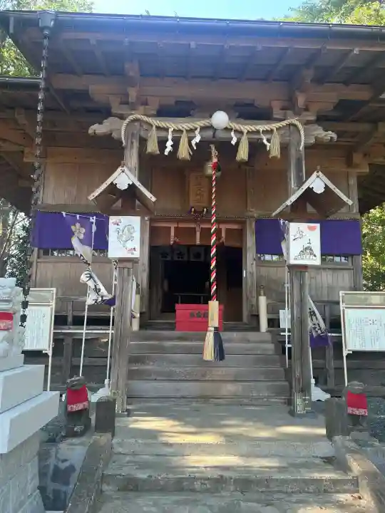 羽生天神社の{uncategorized: "未分類", other: "その他", undefined: "問題あり", building: "その他建物", grave: "お墓", sacred_gate: "鳥居", guardian: "狛犬", statue: "像", buddha: "仏像", history: "歴史", nature: "自然", garden: "庭園", animal: "動物", pagoda: "塔", temizu: "手水舎", mountain_gate: "山門・神門", sanctuary: "本殿・本堂", subordinate: "末社・摂社", art: "芸術", scenery: "景色", jizo: "地蔵", ema: "絵馬", goshuin: "御朱印", omikuji: "おみくじ", items: "授与品その他", amulet: "お守り", goshuincho: "御朱印帳", eats: "食事", festival: "お祭り", votive_dance: "神楽", shichigosan: "七五三参", wedding: "結婚式", experience: "体験その他", initially: "初詣", around: "周辺", anti_infection: "感染症対策"}