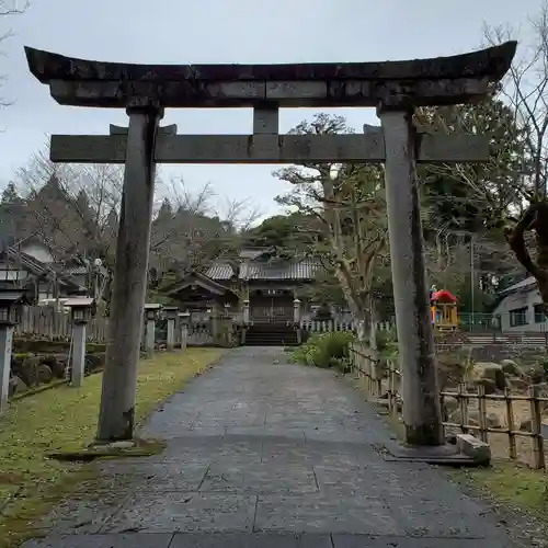 神杉伊豆牟比咩字神社の鳥居