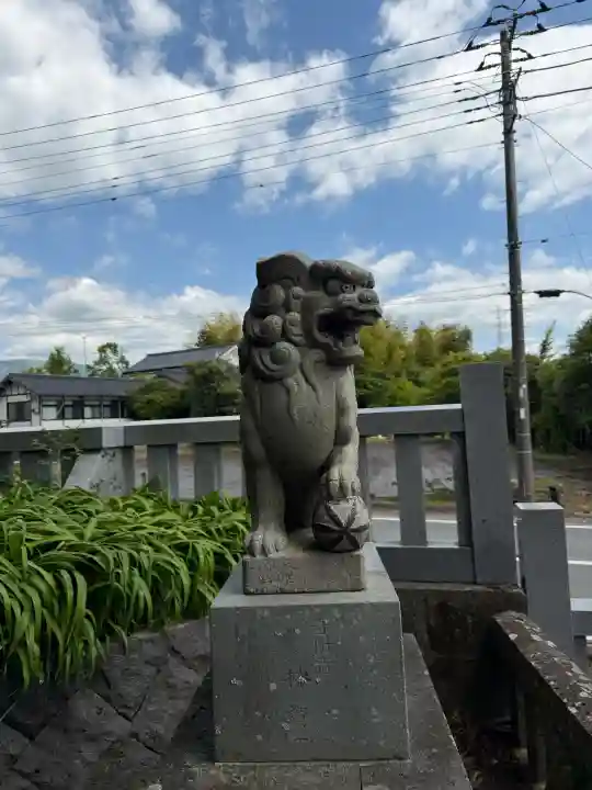 一幣司浅間神社の{uncategorized: "未分類", other: "その他", undefined: "問題あり", building: "その他建物", grave: "お墓", sacred_gate: "鳥居", guardian: "狛犬", statue: "像", buddha: "仏像", history: "歴史", nature: "自然", garden: "庭園", animal: "動物", pagoda: "塔", temizu: "手水舎", mountain_gate: "山門・神門", sanctuary: "本殿・本堂", subordinate: "末社・摂社", art: "芸術", scenery: "景色", jizo: "地蔵", ema: "絵馬", goshuin: "御朱印", omikuji: "おみくじ", items: "授与品その他", amulet: "お守り", goshuincho: "御朱印帳", eats: "食事", festival: "お祭り", votive_dance: "神楽", shichigosan: "七五三参", wedding: "結婚式", experience: "体験その他", initially: "初詣", around: "周辺", anti_infection: "感染症対策"}