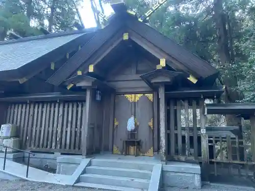 天岩戸神社の{uncategorized: "未分類", other: "その他", undefined: "問題あり", building: "その他建物", grave: "お墓", sacred_gate: "鳥居", guardian: "狛犬", statue: "像", buddha: "仏像", history: "歴史", nature: "自然", garden: "庭園", animal: "動物", pagoda: "塔", temizu: "手水舎", mountain_gate: "山門・神門", sanctuary: "本殿・本堂", subordinate: "末社・摂社", art: "芸術", scenery: "景色", jizo: "地蔵", ema: "絵馬", goshuin: "御朱印", omikuji: "おみくじ", items: "授与品その他", amulet: "お守り", goshuincho: "御朱印帳", eats: "食事", festival: "お祭り", votive_dance: "神楽", shichigosan: "七五三参", wedding: "結婚式", experience: "体験その他", initially: "初詣", around: "周辺", anti_infection: "感染症対策"}