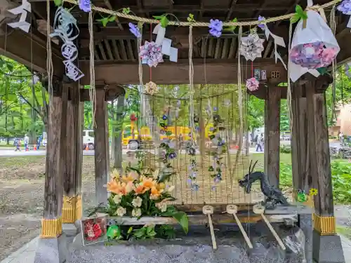 彌彦神社　(伊夜日子神社)の手水舎