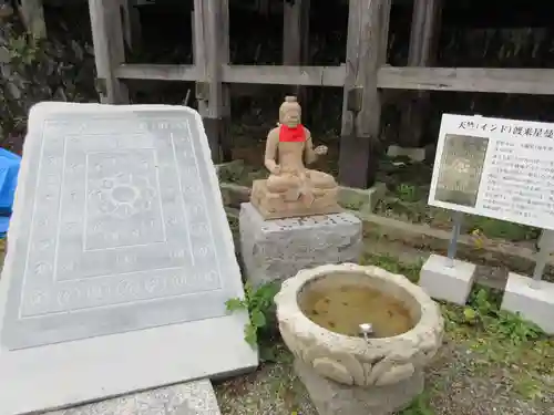 南法華寺（壷阪寺）の像