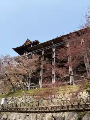 清水寺の{uncategorized: "未分類", other: "その他", undefined: "問題あり", building: "その他建物", grave: "お墓", sacred_gate: "鳥居", guardian: "狛犬", statue: "像", buddha: "仏像", history: "歴史", nature: "自然", garden: "庭園", animal: "動物", pagoda: "塔", temizu: "手水舎", mountain_gate: "山門・神門", sanctuary: "本殿・本堂", subordinate: "末社・摂社", art: "芸術", scenery: "景色", jizo: "地蔵", ema: "絵馬", goshuin: "御朱印", omikuji: "おみくじ", items: "授与品その他", amulet: "お守り", goshuincho: "御朱印帳", eats: "食事", festival: "お祭り", votive_dance: "神楽", shichigosan: "七五三参", wedding: "結婚式", experience: "体験その他", initially: "初詣", around: "周辺", anti_infection: "感染症対策"}