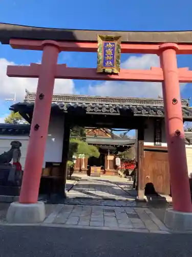 御霊神社の鳥居