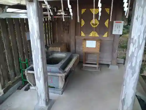 鶴峯八幡宮の末社・摂社