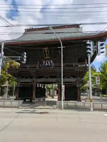 鳥海月山両所宮の{uncategorized: "未分類", other: "その他", undefined: "問題あり", building: "その他建物", grave: "お墓", sacred_gate: "鳥居", guardian: "狛犬", statue: "像", buddha: "仏像", history: "歴史", nature: "自然", garden: "庭園", animal: "動物", pagoda: "塔", temizu: "手水舎", mountain_gate: "山門・神門", sanctuary: "本殿・本堂", subordinate: "末社・摂社", art: "芸術", scenery: "景色", jizo: "地蔵", ema: "絵馬", goshuin: "御朱印", omikuji: "おみくじ", items: "授与品その他", amulet: "お守り", goshuincho: "御朱印帳", eats: "食事", festival: "お祭り", votive_dance: "神楽", shichigosan: "七五三参", wedding: "結婚式", experience: "体験その他", initially: "初詣", around: "周辺", anti_infection: "感染症対策"}