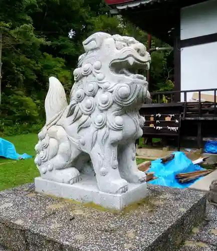 浦河神社の狛犬