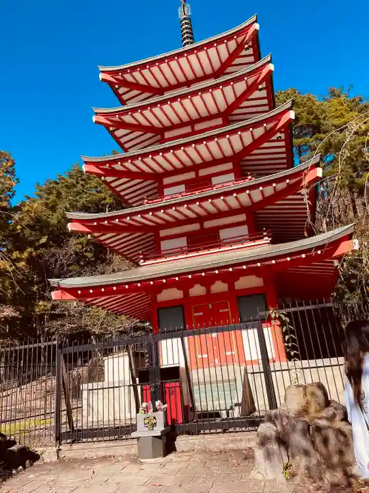 新倉富士浅間神社(山梨県)