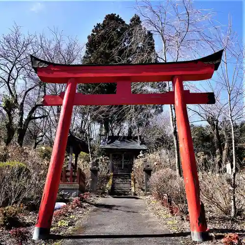 三春駒神社の鳥居