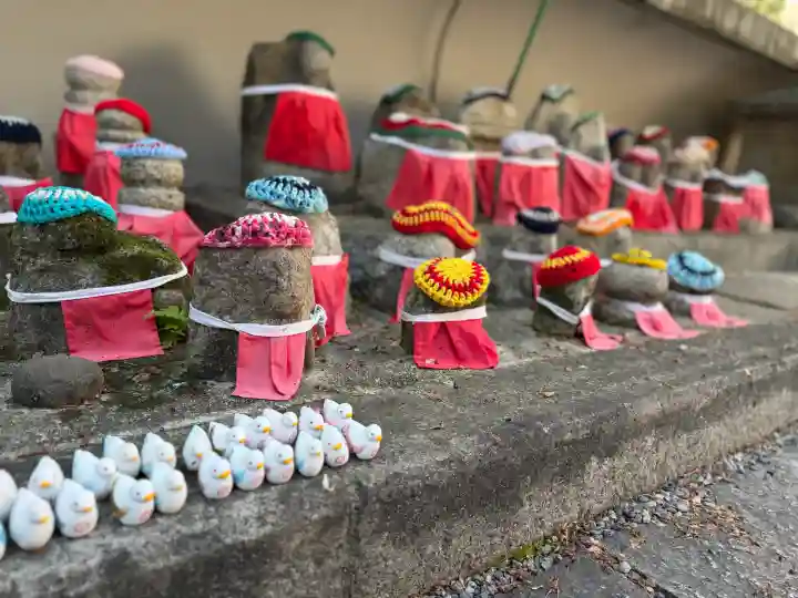 頂法寺(六角堂)の{uncategorized: "未分類", other: "その他", undefined: "問題あり", building: "その他建物", grave: "お墓", sacred_gate: "鳥居", guardian: "狛犬", statue: "像", buddha: "仏像", history: "歴史", nature: "自然", garden: "庭園", animal: "動物", pagoda: "塔", temizu: "手水舎", mountain_gate: "山門・神門", sanctuary: "本殿・本堂", subordinate: "末社・摂社", art: "芸術", scenery: "景色", jizo: "地蔵", ema: "絵馬", goshuin: "御朱印", omikuji: "おみくじ", items: "授与品その他", amulet: "お守り", goshuincho: "御朱印帳", eats: "食事", festival: "お祭り", votive_dance: "神楽", shichigosan: "七五三参", wedding: "結婚式", experience: "体験その他", initially: "初詣", around: "周辺", anti_infection: "感染症対策"}