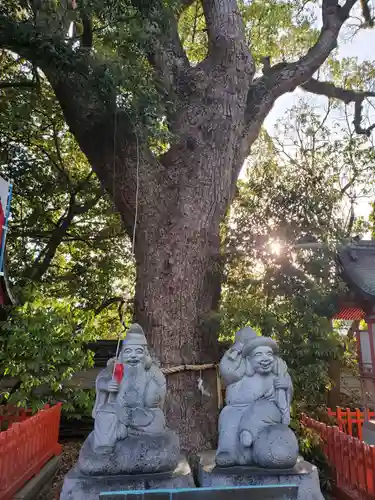 長田神社の像