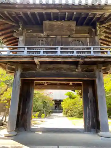 伊勢の国 四天王寺の山門