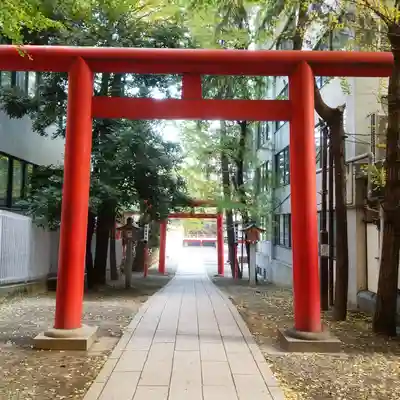 花園神社の鳥居
