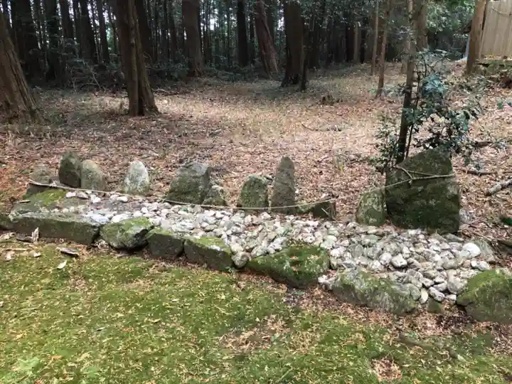 牛庭神社の末社・摂社
