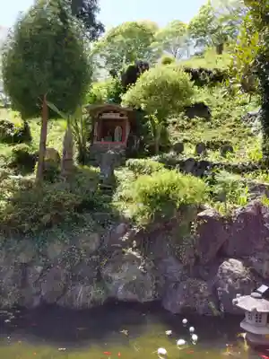 周慶院の末社・摂社