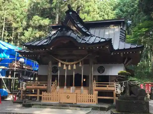 御岩神社の本殿