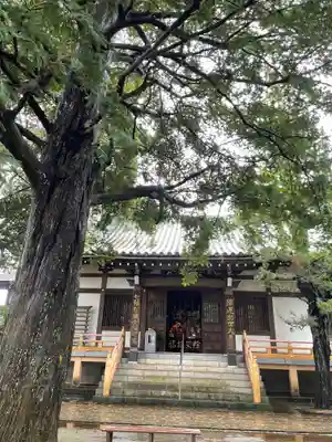 三寳寺の本殿・本堂
