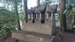 井出上神社の末社