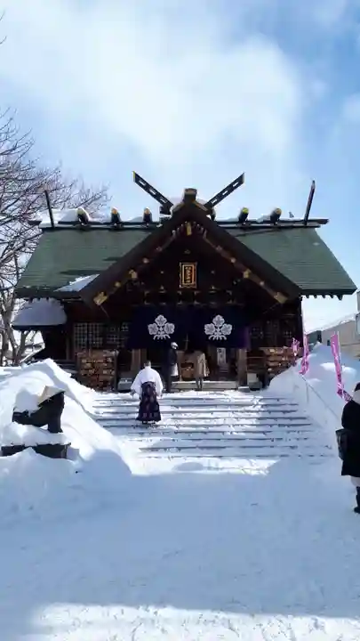 札幌諏訪神社の本殿・本堂