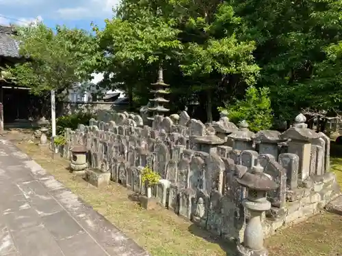 願成就院の塔