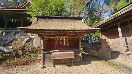 吉野水分神社（吉野町）の末社・摂社