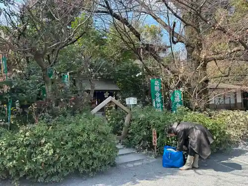 阿佐ヶ谷神明宮の{uncategorized: "未分類", other: "その他", undefined: "問題あり", building: "その他建物", grave: "お墓", sacred_gate: "鳥居", guardian: "狛犬", statue: "像", buddha: "仏像", history: "歴史", nature: "自然", garden: "庭園", animal: "動物", pagoda: "塔", temizu: "手水舎", mountain_gate: "山門・神門", sanctuary: "本殿・本堂", subordinate: "末社・摂社", art: "芸術", scenery: "景色", jizo: "地蔵", ema: "絵馬", goshuin: "御朱印", omikuji: "おみくじ", items: "授与品その他", amulet: "お守り", goshuincho: "御朱印帳", eats: "食事", festival: "お祭り", votive_dance: "神楽", shichigosan: "七五三参", wedding: "結婚式", experience: "体験その他", initially: "初詣", around: "周辺", anti_infection: "感染症対策"}