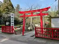 松江城山稲荷神社の鳥居