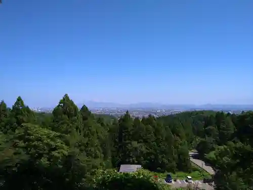 春日山神社の景色