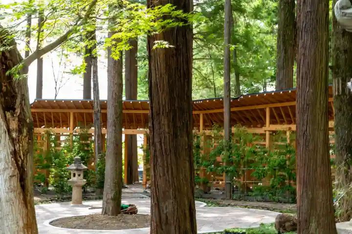 諏訪大社下社秋宮(長野県)