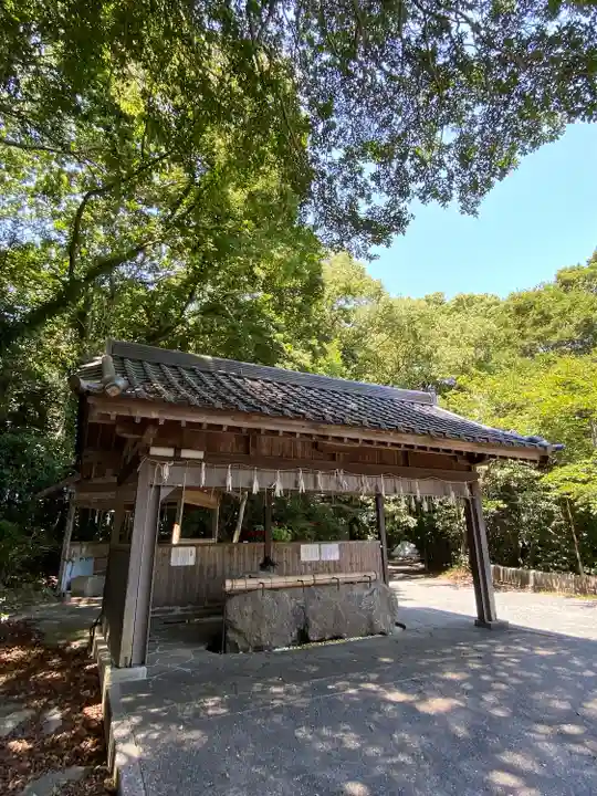 八幡古表神社の手水舎