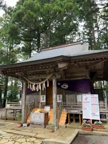 坪沼八幡神社の本殿・本堂