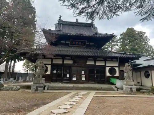 大慈寺の本殿