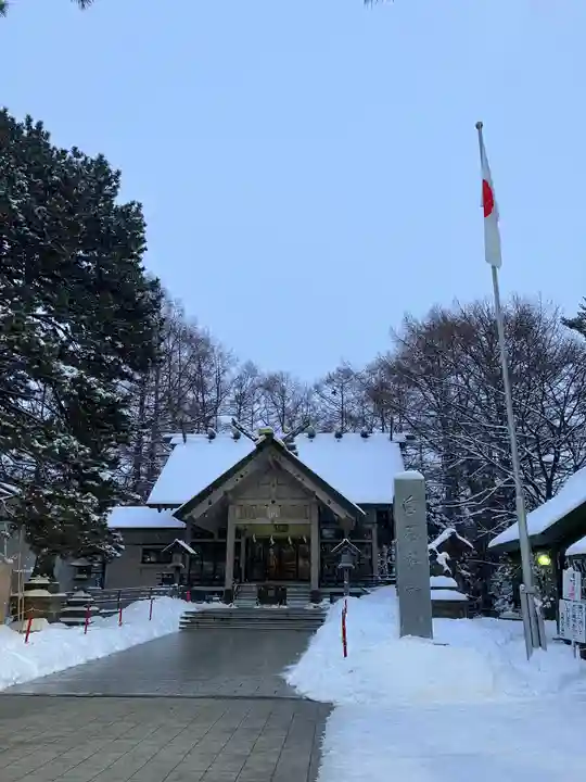 白石神社の本殿・本堂
