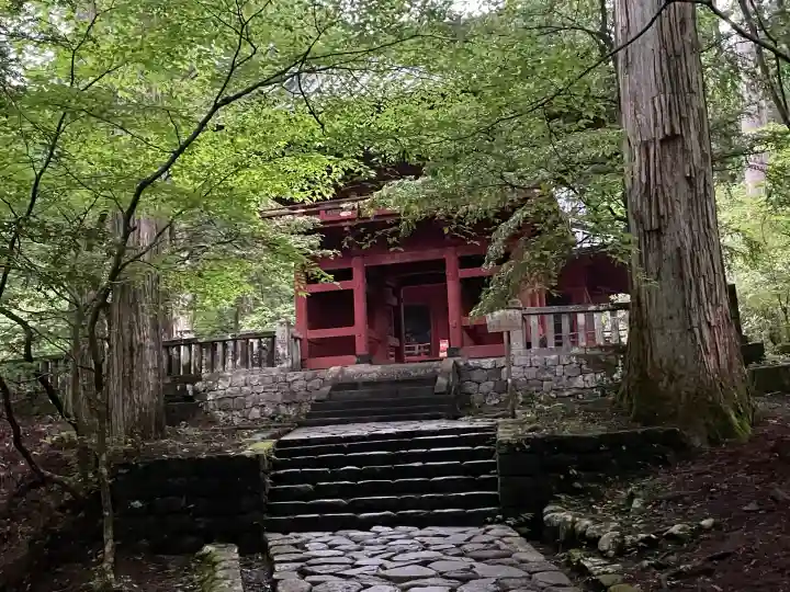 瀧尾神社(日光二荒山神社別宮)の{uncategorized: "未分類", other: "その他", undefined: "問題あり", building: "その他建物", grave: "お墓", sacred_gate: "鳥居", guardian: "狛犬", statue: "像", buddha: "仏像", history: "歴史", nature: "自然", garden: "庭園", animal: "動物", pagoda: "塔", temizu: "手水舎", mountain_gate: "山門・神門", sanctuary: "本殿・本堂", subordinate: "末社・摂社", art: "芸術", scenery: "景色", jizo: "地蔵", ema: "絵馬", goshuin: "御朱印", omikuji: "おみくじ", items: "授与品その他", amulet: "お守り", goshuincho: "御朱印帳", eats: "食事", festival: "お祭り", votive_dance: "神楽", shichigosan: "七五三参", wedding: "結婚式", experience: "体験その他", initially: "初詣", around: "周辺", anti_infection: "感染症対策"}