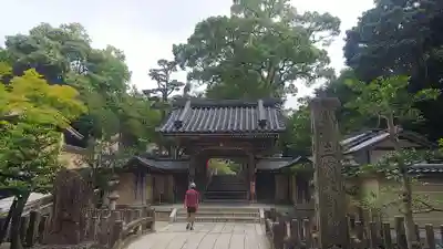 清荒神清澄寺の山門・神門