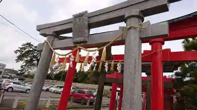 青山御幣稲荷神社の鳥居