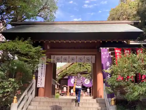 東京大神宮の山門