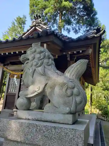 諏訪神社の狛犬