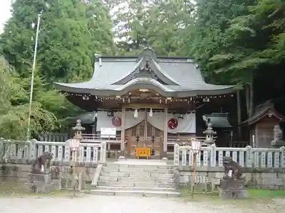 湯泉神社の本殿・本堂