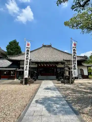 八事山 興正寺の本殿・本堂