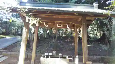 成田熊野神社の手水舎